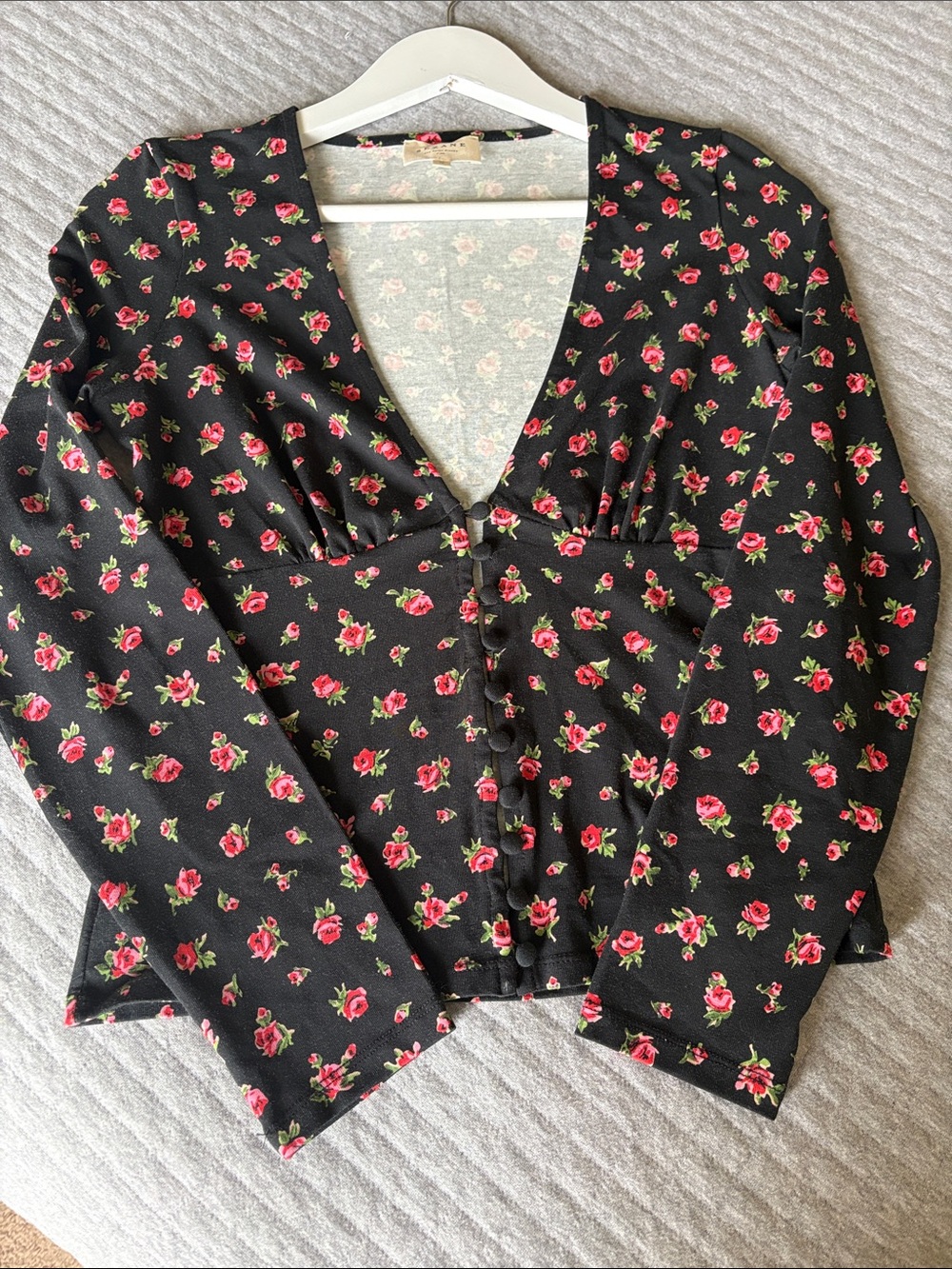 Sezane Lydia T-Shirt Black Long-Sleeve V-Neck Top with Pink Floral Print - Picture 5 of 9